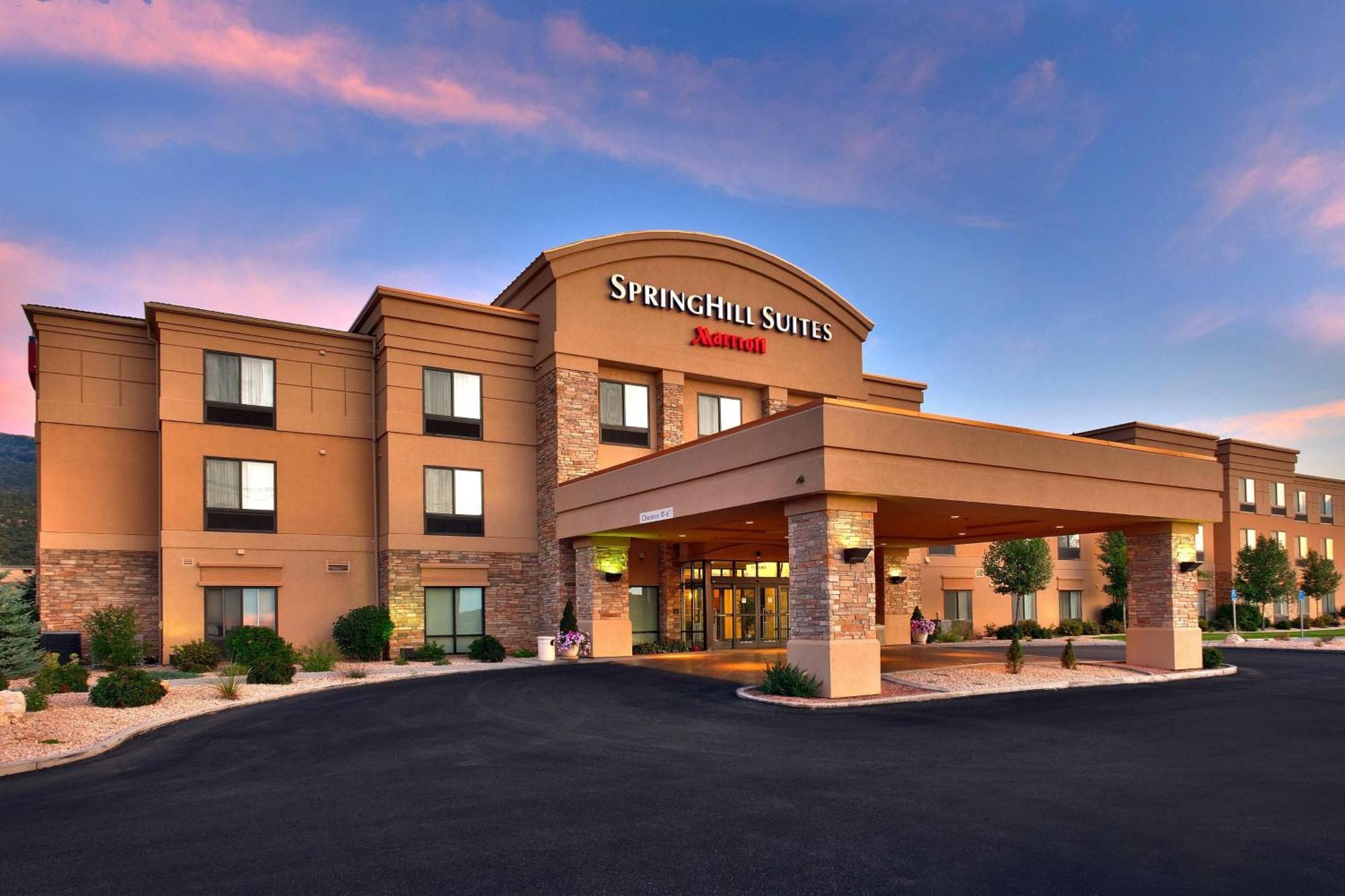 Springhill Suites By Marriott Cedar City Bagian luar foto